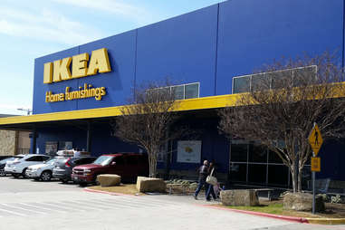 Large parking lot in front of Dallas IKEA
