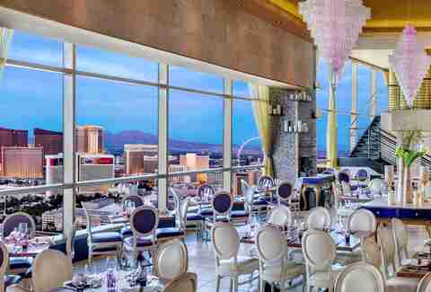 These Bars Have The Best Views Of Las Vegas Strip Thrillist Nove Italiano In The Palms Las Vegas Nevada