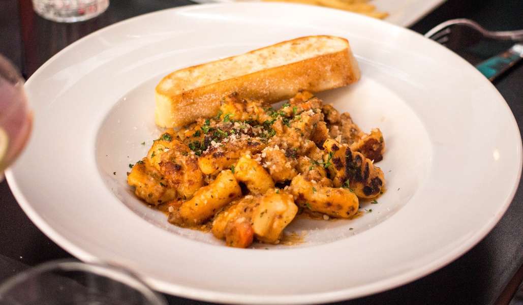 Louie's Wine Dive A Bar in Indianapolis, IN Thrillist