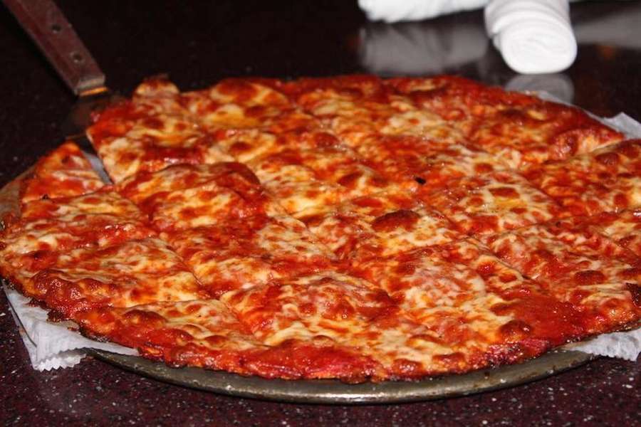 Fox's Restaurant & Pub A Restaurant in Oak Lawn, IL Thrillist