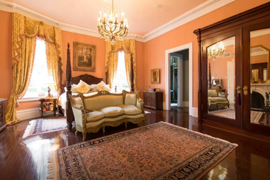 new orleans airbnb mansion bedroom interior