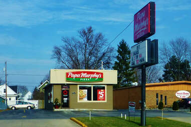 Exterior of Papa Murphy’s Pizza