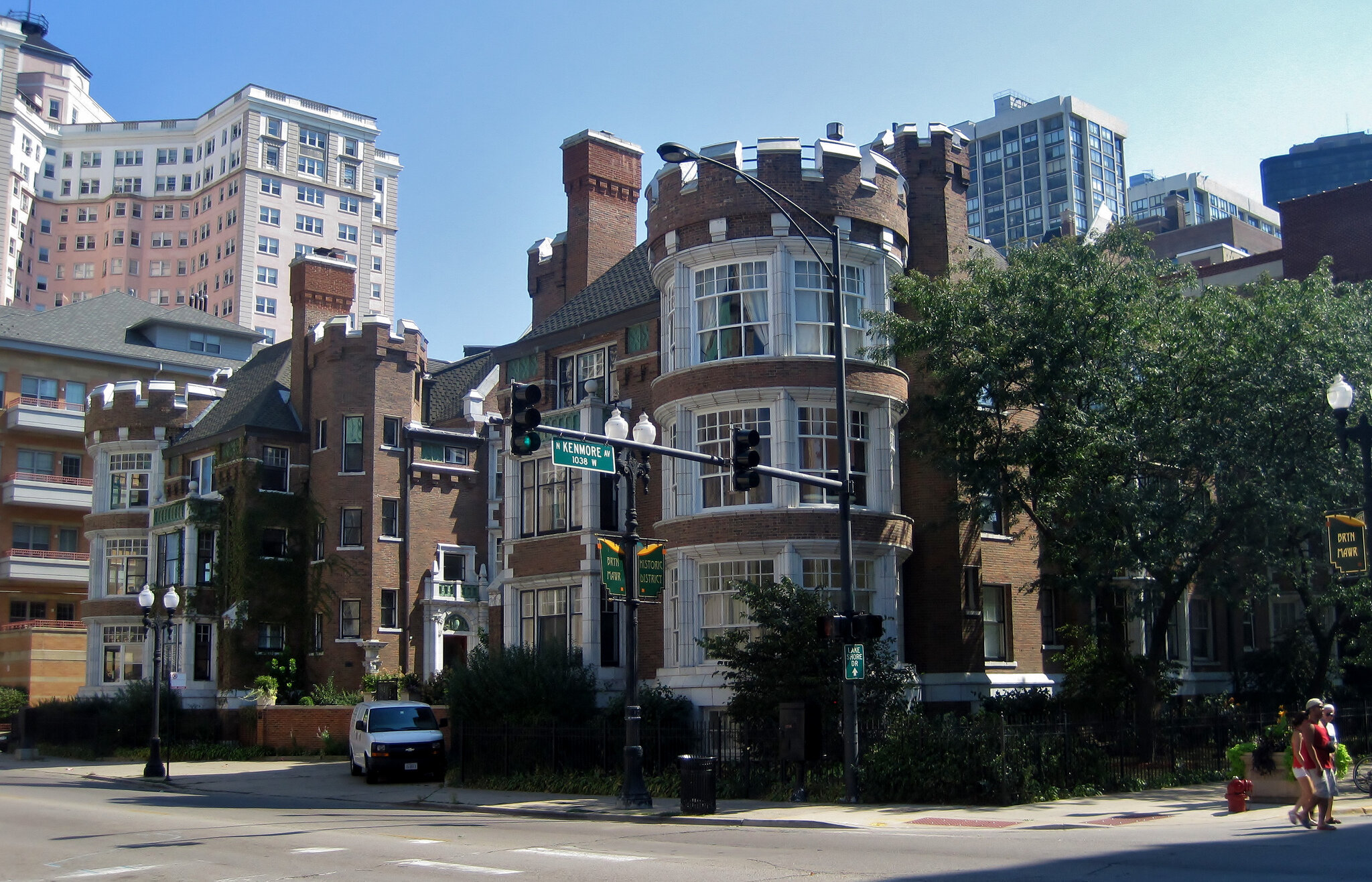 Manor House in Chicago