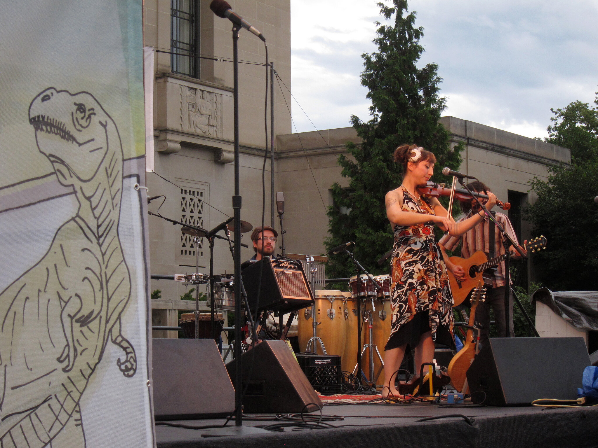 Member of the Ragbirds performing