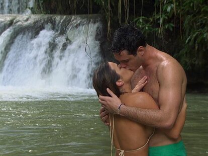 Ben Higgins The Bachelor With JoJo Fantasy Suite