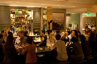 the commonwealth bar in boston