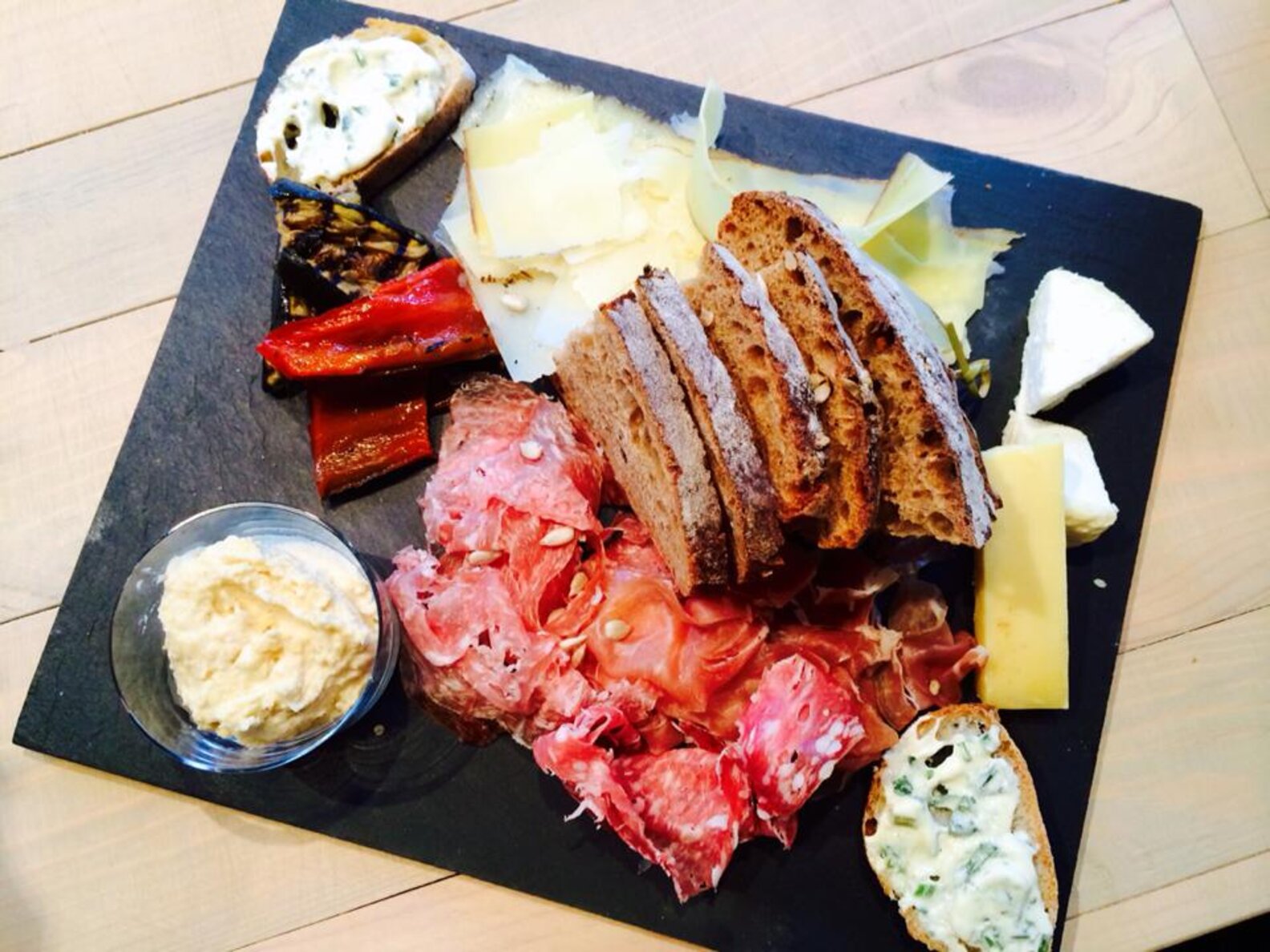 Cheese And Wine Bar In Paris at Johnny Williamson blog