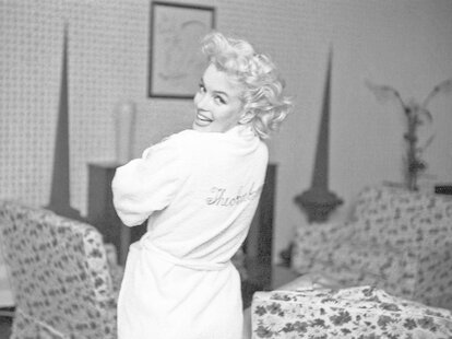 Marilyn Monroe in bathrobe