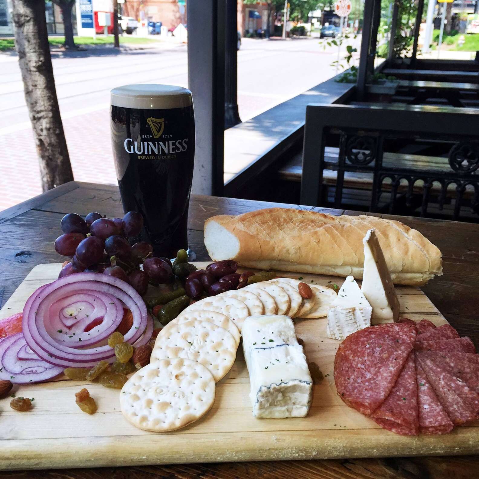 Best Bar Food in Dallas Thrillist