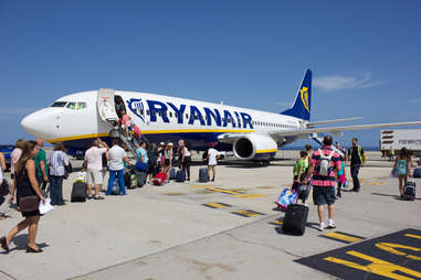 RyanAir plane boarding passengers