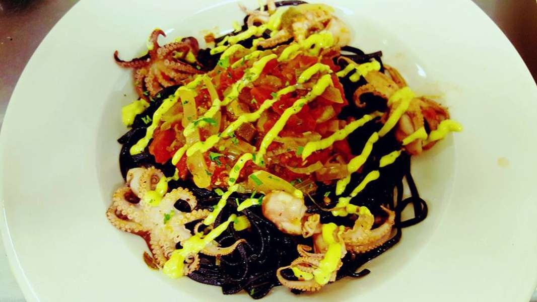 The Brew Kettle Taproom Smokehouse Brewery A Restaurant in