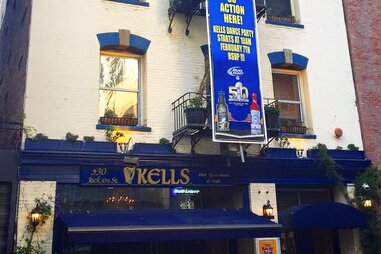 exterior of kells irish pub