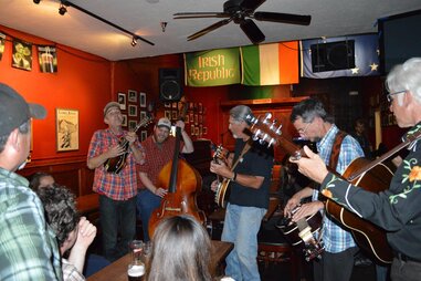 Irish folk music at The Plough and Stars