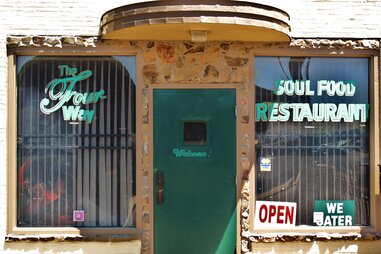 the four way soul restaurant memphis