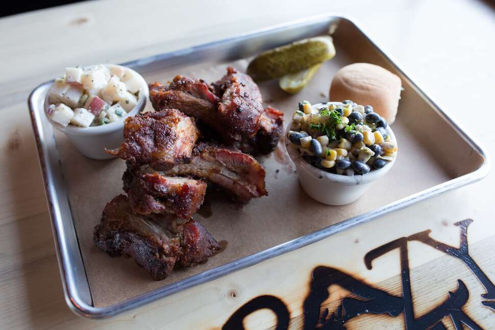 Best Bbq In Denver The Essential Restaurants And Joints Thrillist Brisket With Generous Cups Of Black Beans