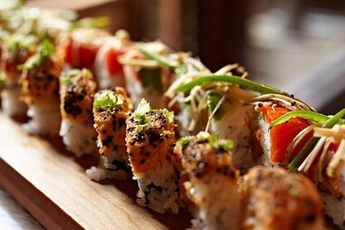 sushi roll at Umi