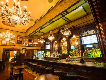 Ri Ra Irish Pub interior and bar chandelier