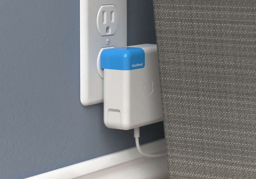 Вилка электрическая внутри. Plugging device. Розетка для беспроводных зарядок для телефона. Smart watt eco. Plugging device.