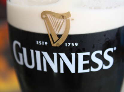 Guinness, Guinness glass
