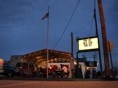 Outside 17th Street. Barbecue