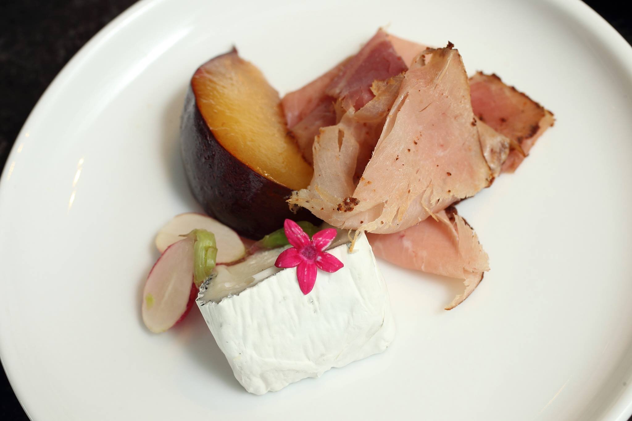 Small dish at Polaris