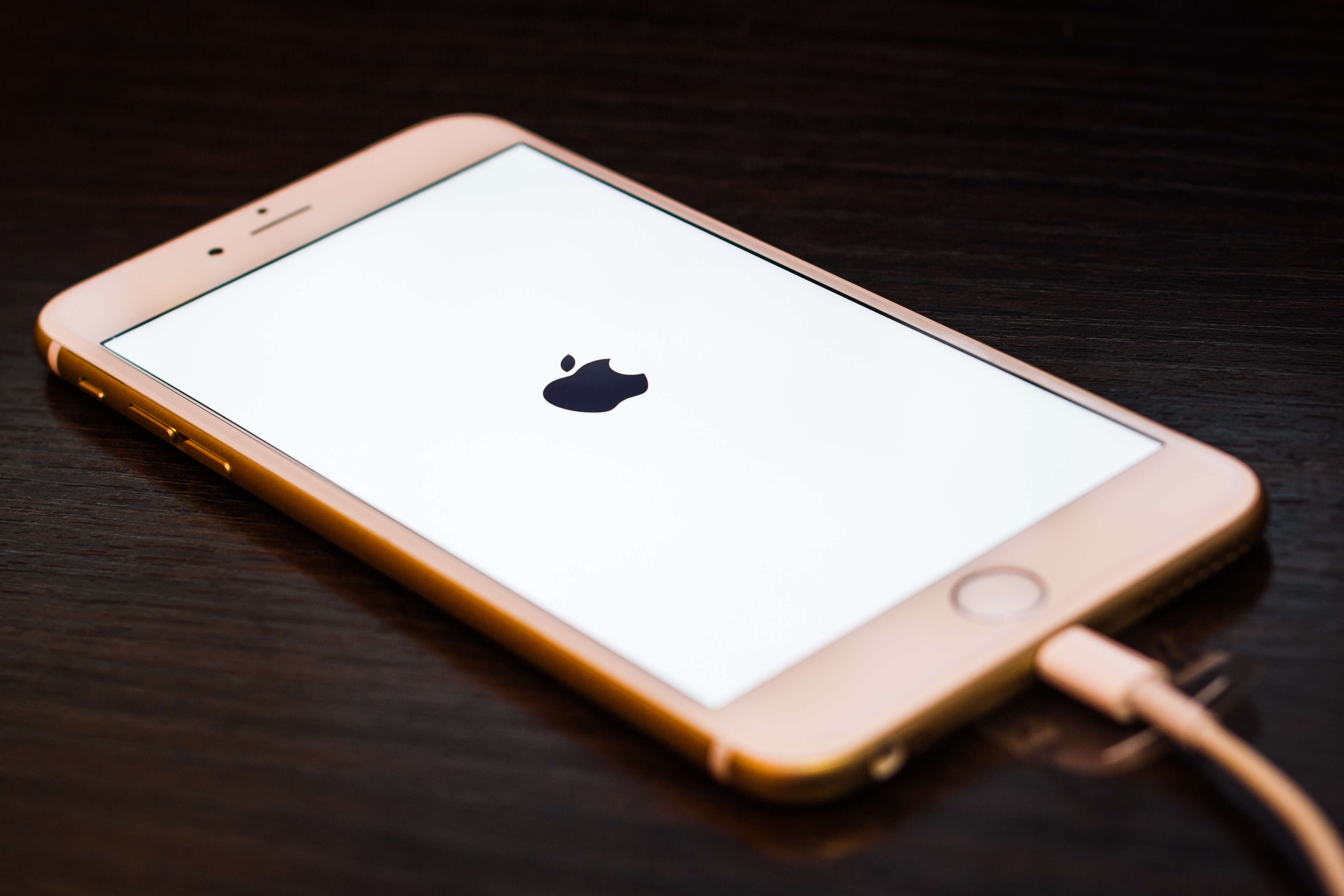 iphone 6 restarting