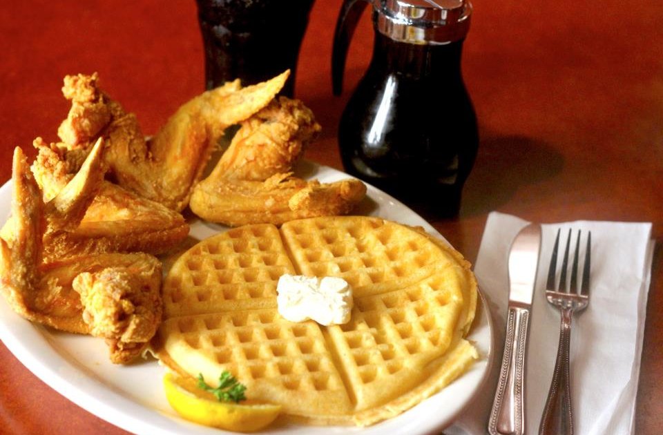 gladys knight chicken and waffles