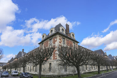 Hôpital Saint-Louis and Musée des Moulages in Paris