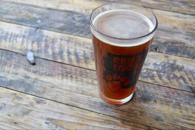 uncle bear’s brown sugar ale phoenix bar