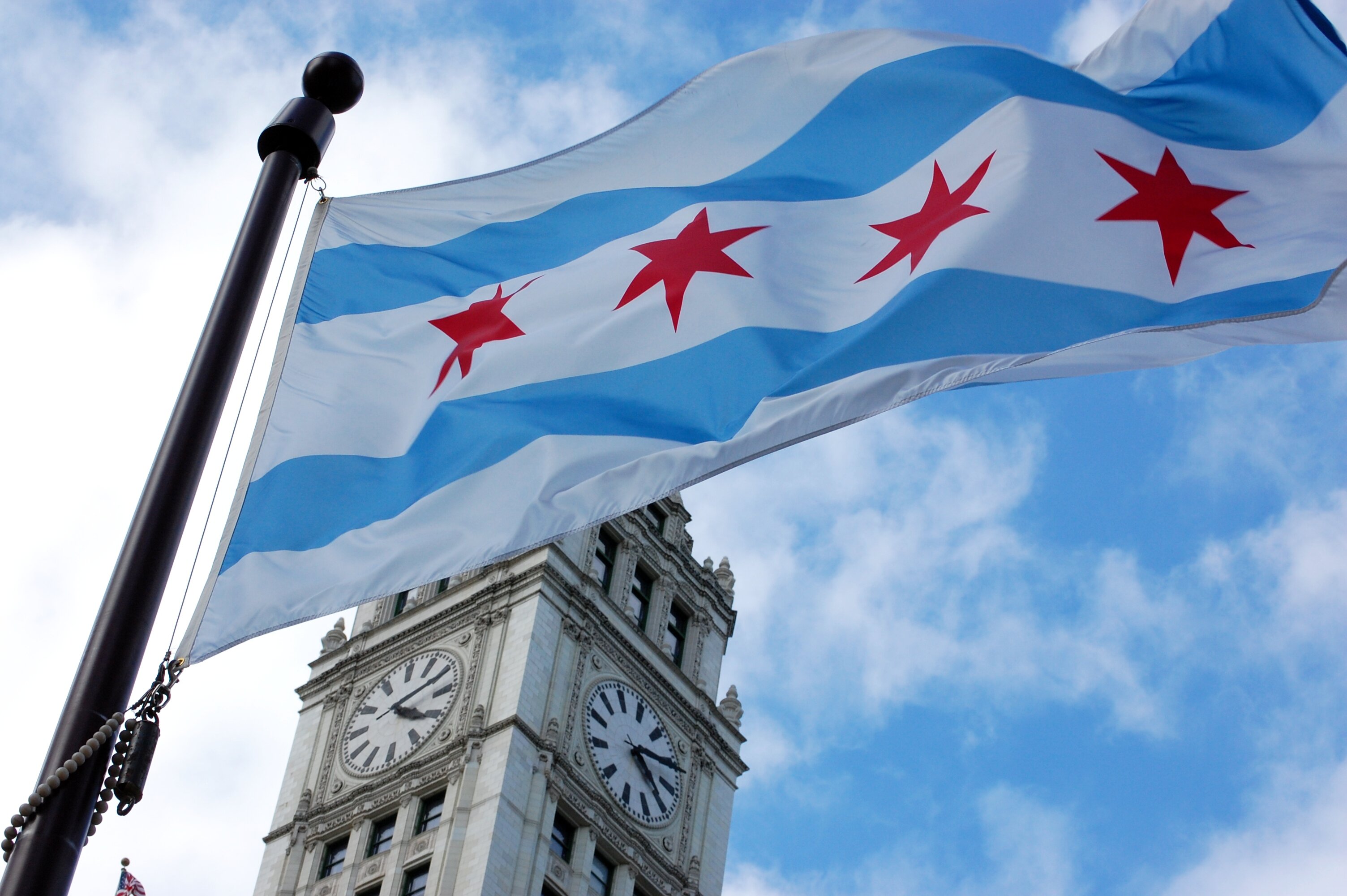 chicago flag best things in chicago round up wrigley building