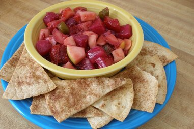 Pita chips with fruit
