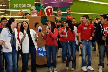 heb employees grocery store