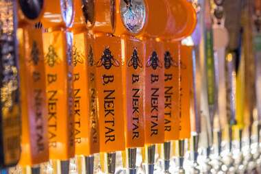 b. nektar beer taps
