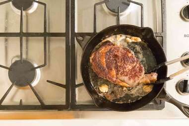 steak in pan