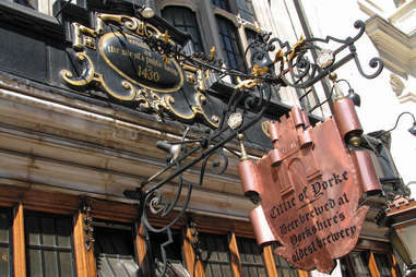 cittie of yorke bar in london