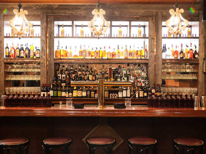 Bar at Belle Shoals