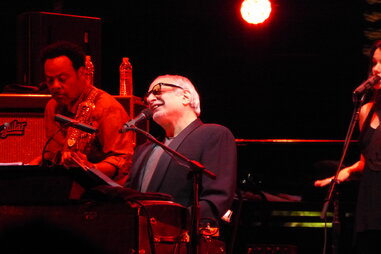 steely dan performing live in concert most boston songs