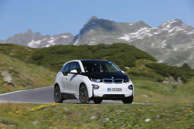BMW i3 has an early form of self-driving capacity