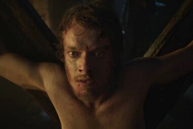 alfie allen as theon greyjoy in HBO game of thrones