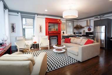 apartment by forsyth park