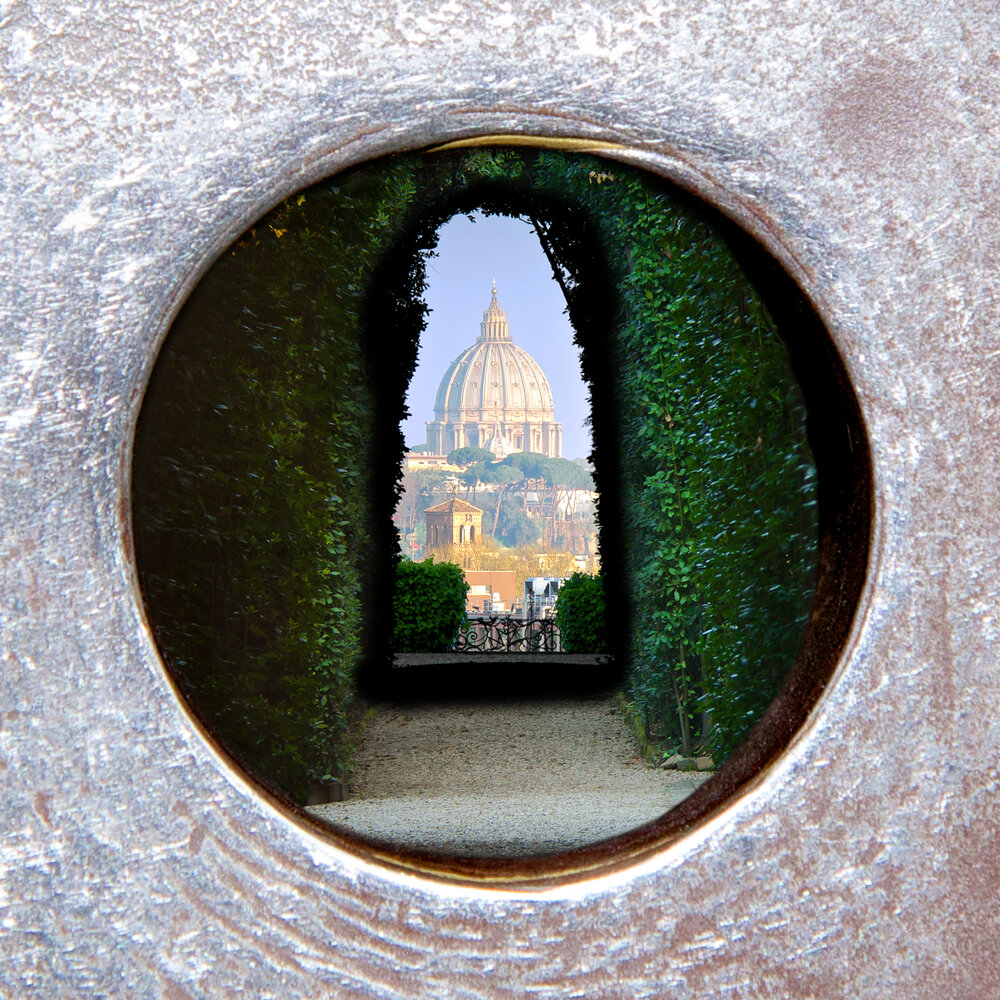 st. peter’s basilica italy through keyhole