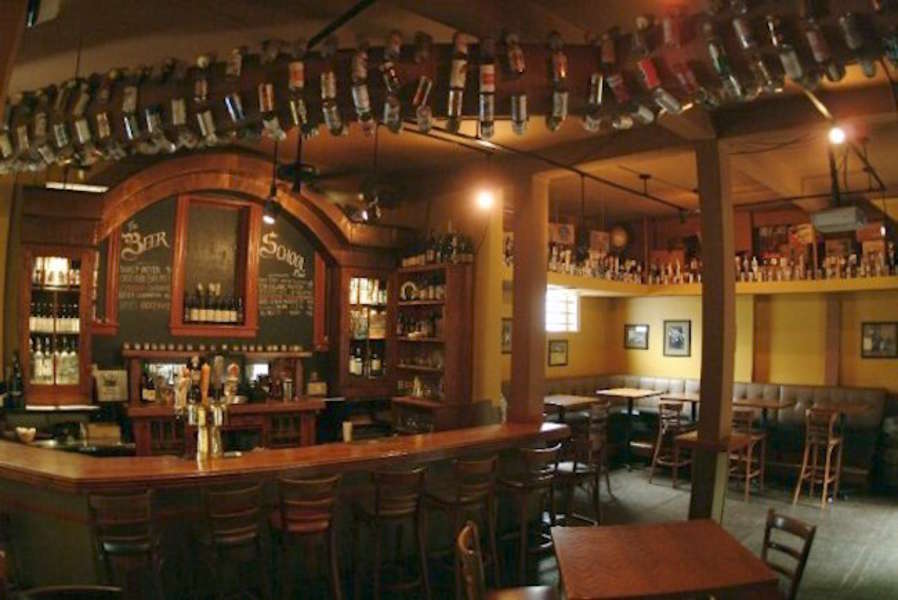 Sheffield's Beer & Wine Garden A Bar in Chicago, IL Thrillist