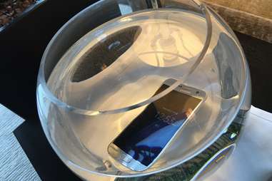 Samsung Galaxy s7 water resistant design