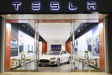 Tesla’s Stores Make More Sense than Dealerships