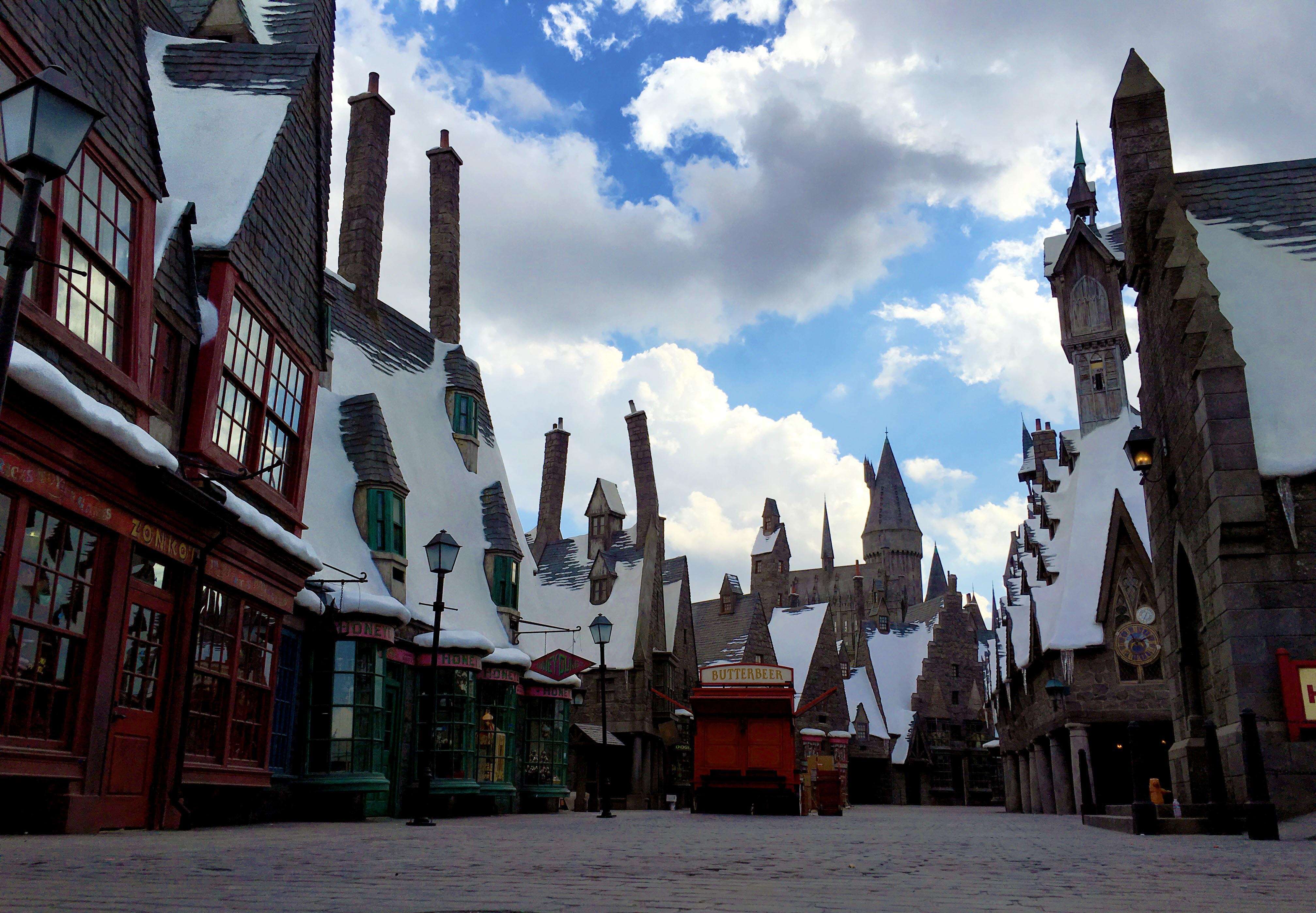 wizarding world of harry potter, hogsmeade village