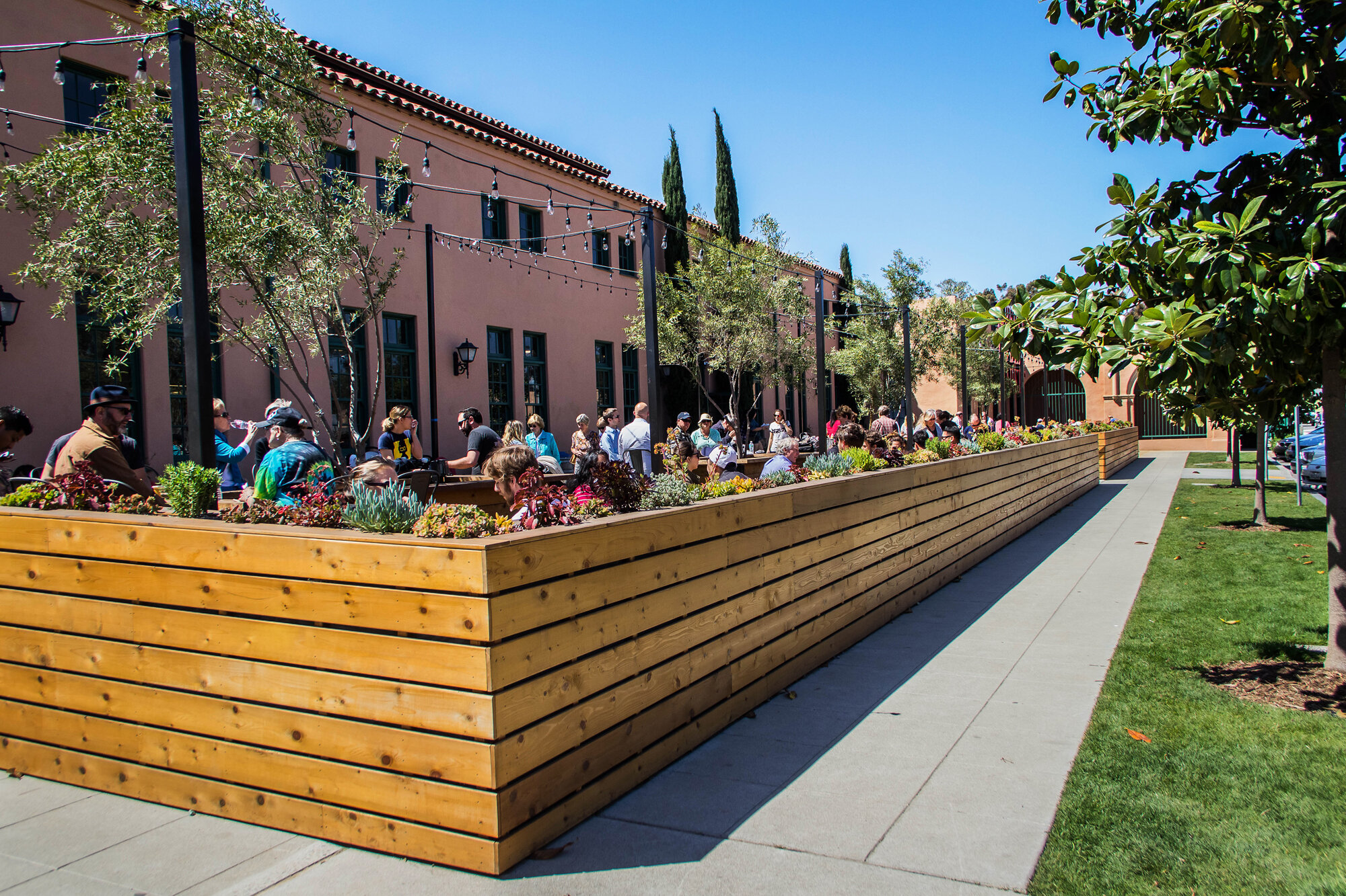 liberty public market, liberty public market outdoor seating