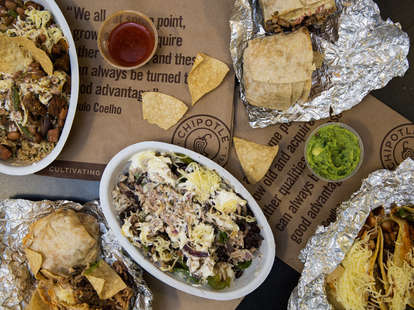 chipotle bowl, burrito, chips