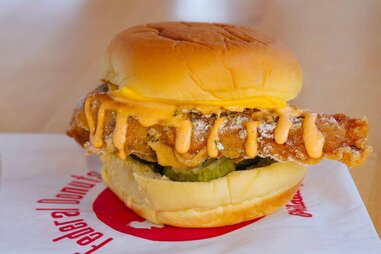 federal donuts chicken sandwich