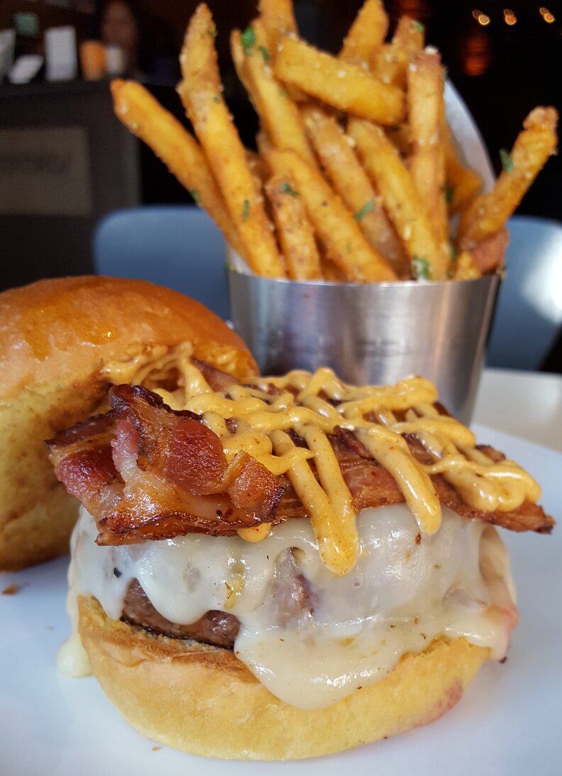 Sanford’s, Sanford’s burgers