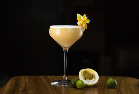 drink tall glass honolulu bar leather apron thrillist